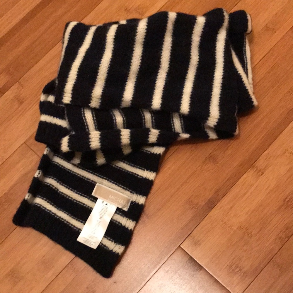 Cashmere. Michael Kors 100% wool scarf